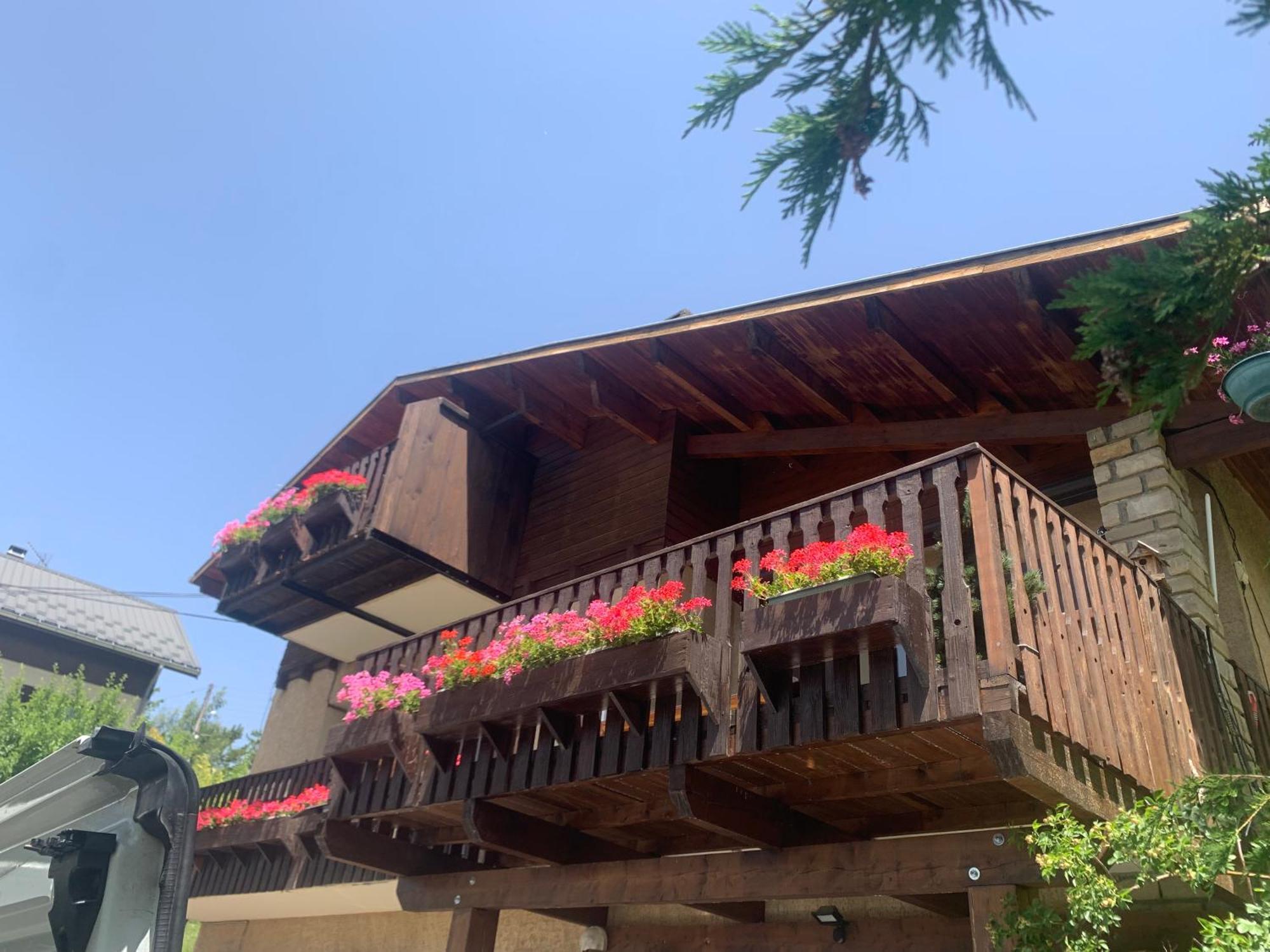 Ferienwohnung Le Tremplin Barcelonnette Exterior foto
